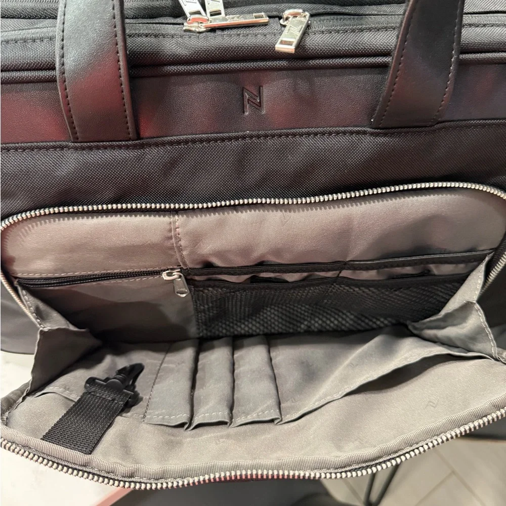 Nomad Lane Carry-On Luggage Duffel Bag Black Like New